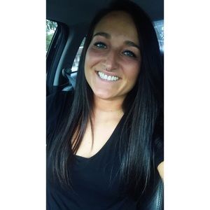 Meet your Posher, Alivia