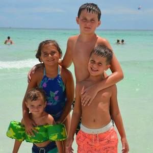 Meet your Posher, Andrea