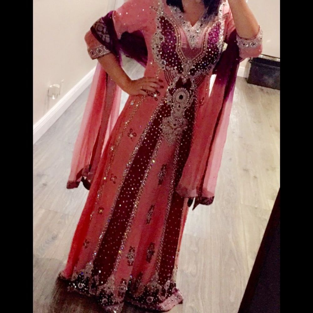 *SOLD* Pink & Maroon Pakistani Outfit