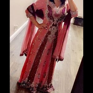 *SOLD* Pink & Maroon Pakistani Outfit