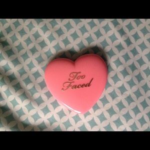 Too faced love hangover