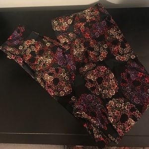 NWOT Lularoe Skull TC2 Leggings