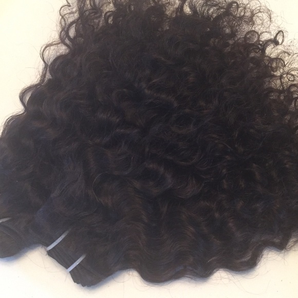 Raw Indian Hair Bundles in Straight, Wavy, & Curly main image 5