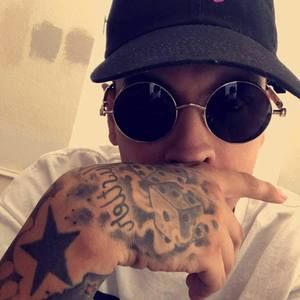 Meet your Posher, Eddie