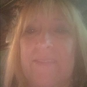 Meet your Posher, Evelyn