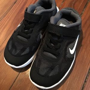 Brand NEW! 10T Nike Athletic Shoes Brand NEW! 10T Nike Athletic Shoes