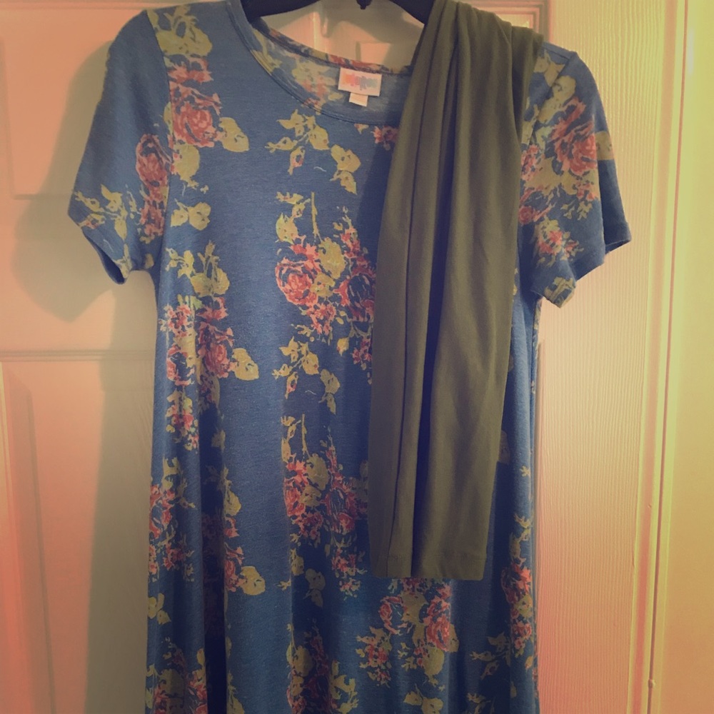 LuLaRoe Carly XXS with OS green leggings
