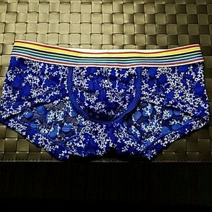 Men's Size L Blue Trunks w/white floral print