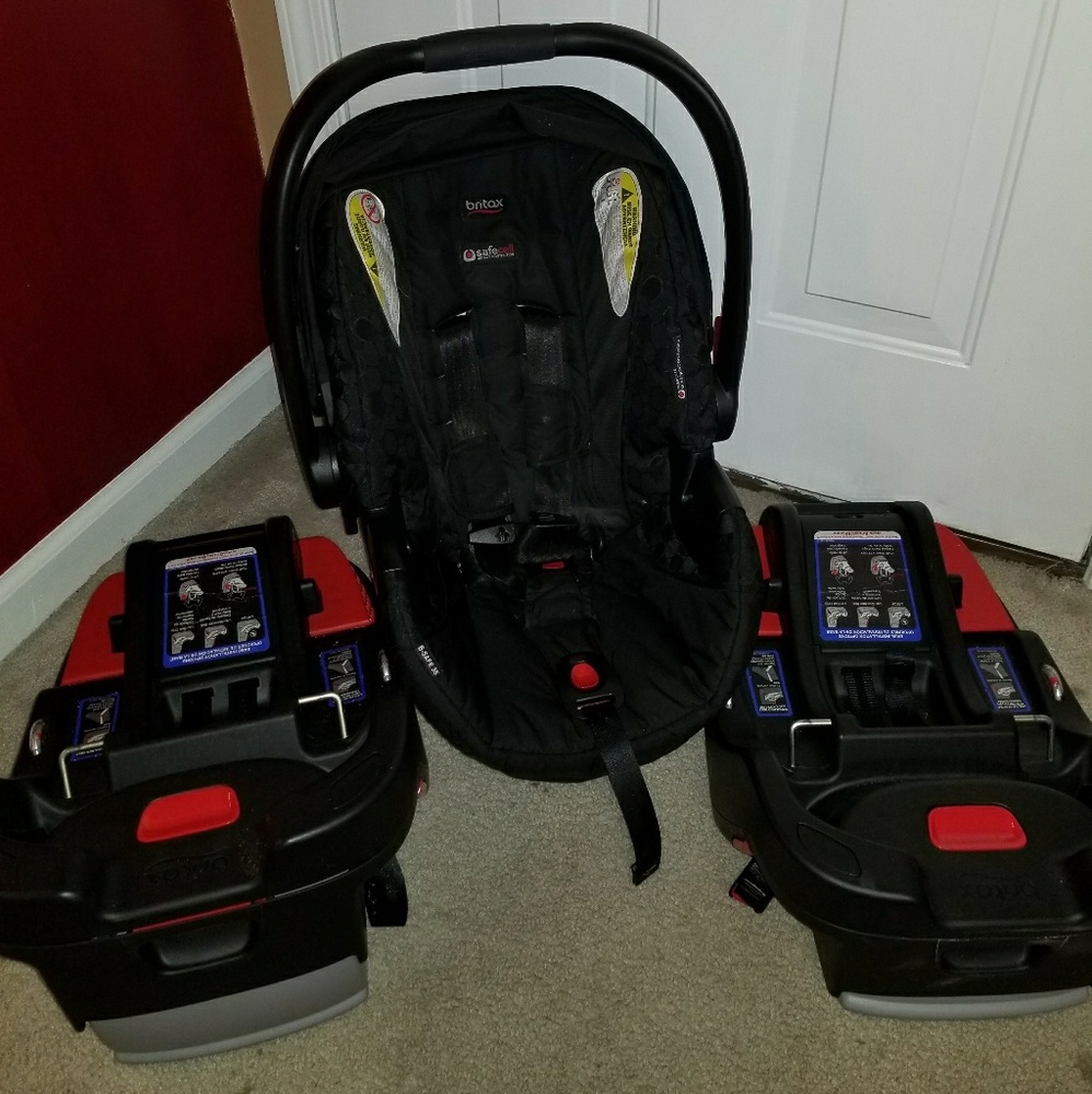 🚫🚫SOLD🚫🚫 Like New Britax B-35