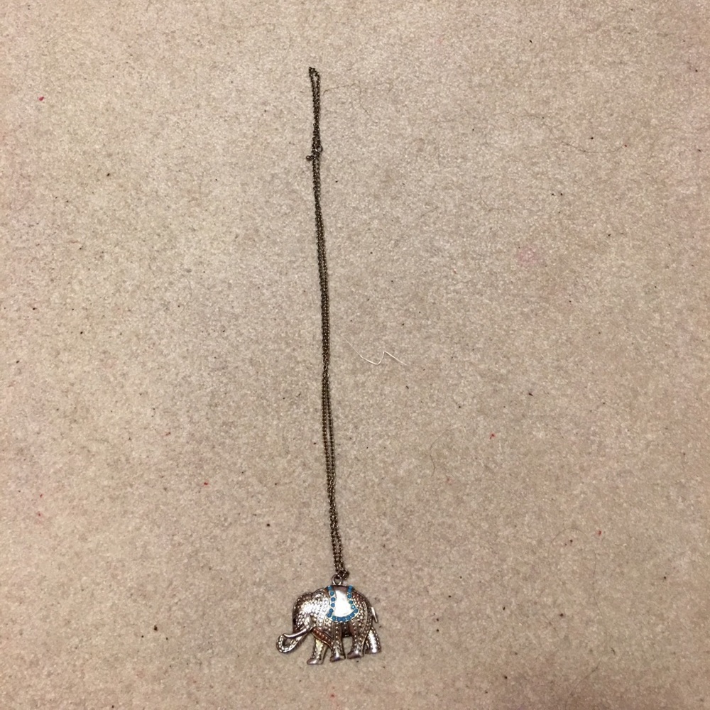 GOLD ELEPHANT NECKLACE