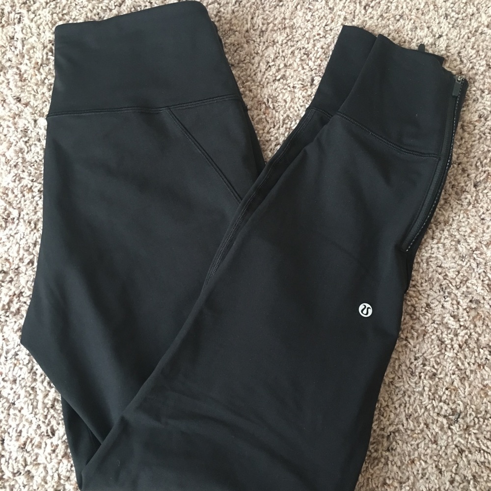 Lululemon Black leggings!!!!!