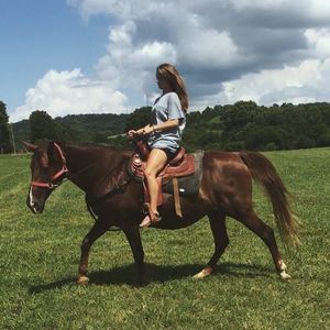 Meet your Posher, Courtney