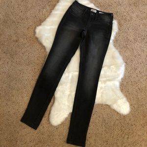 Jessica Simpson ‘kiss me super skinny’ jeans 💋