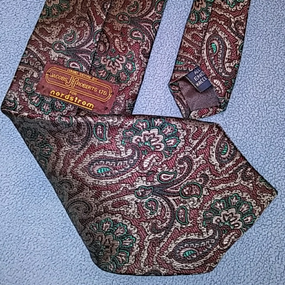 Vintage Nordstroms silk paisley necktie