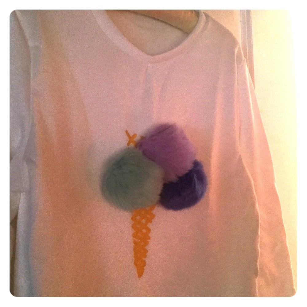 Pom Pom sweatshirt