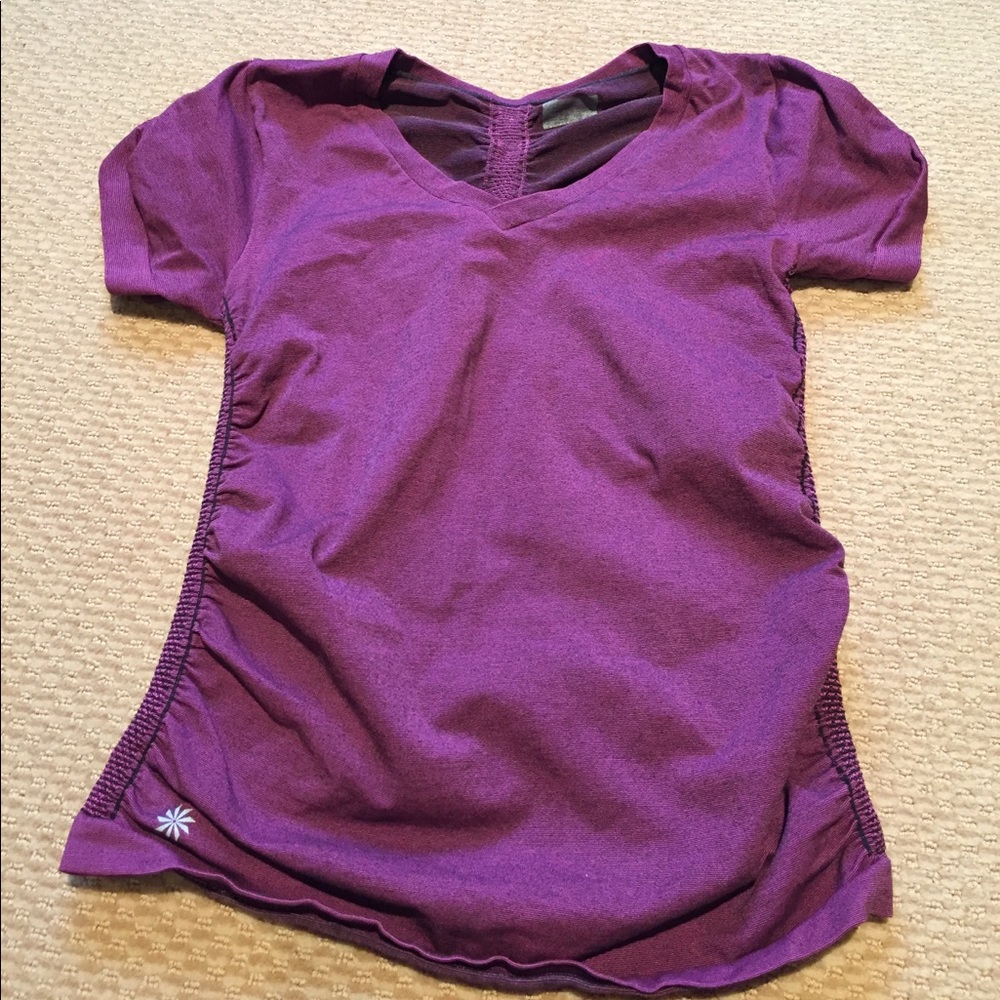 Athleta shirt
