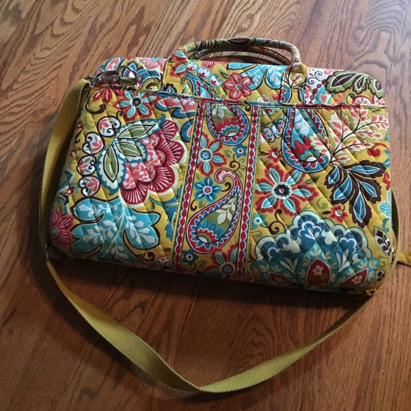 A Vera Bradley computer bag - Picture 2 of 6