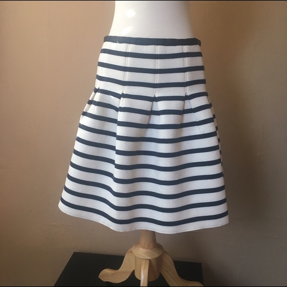 GAP Neoprene striped pleated mini skirt - Picture 2 of 6