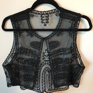 90s Embroidered mesh vest from Karen Kane, size M