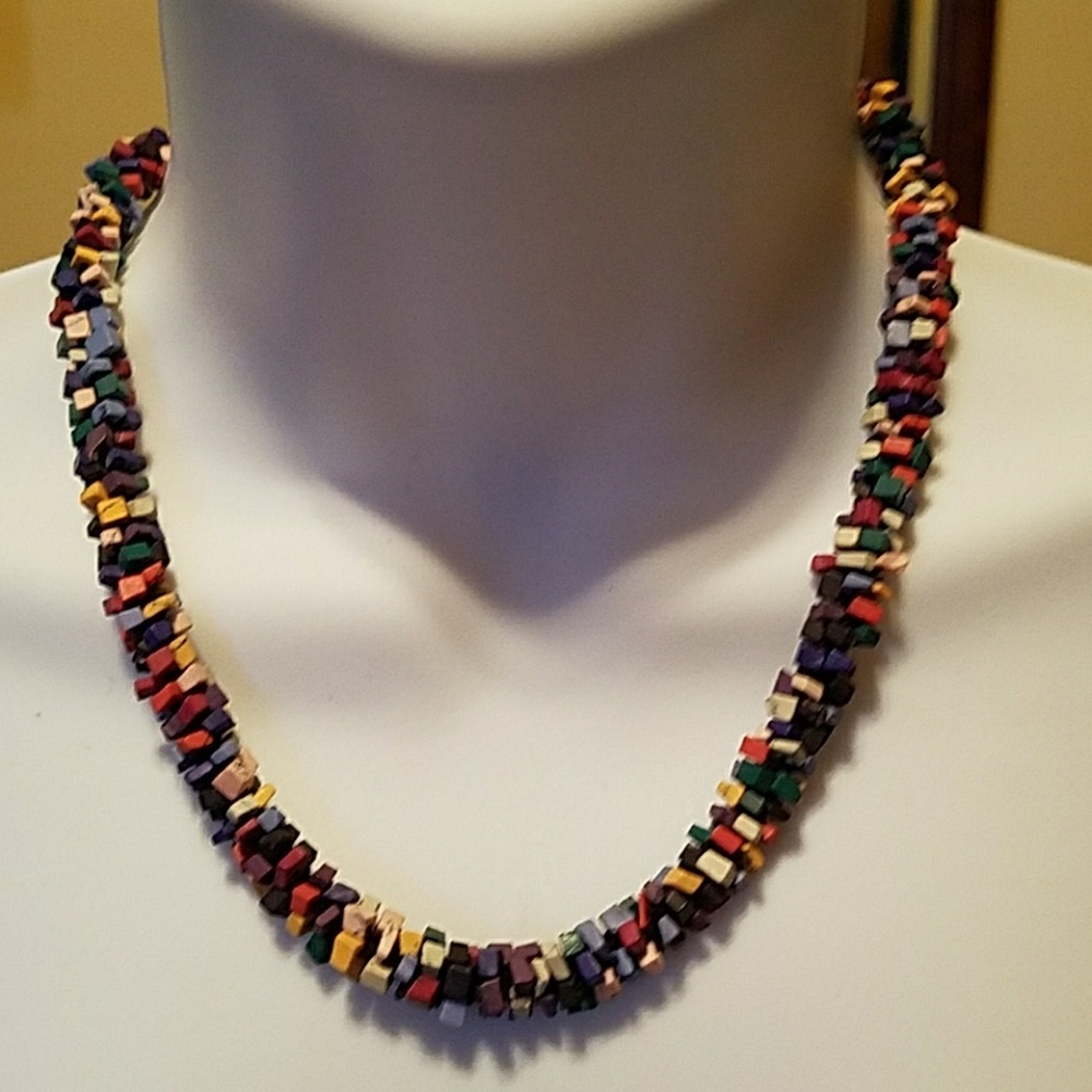 Multicolor necklace