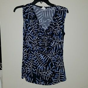 Cute sleeveless work top