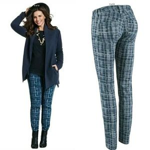 CAbi Fall 2015 Grid Curvy Skinny Jean!