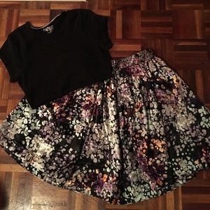 Multi colored floral flair skirt