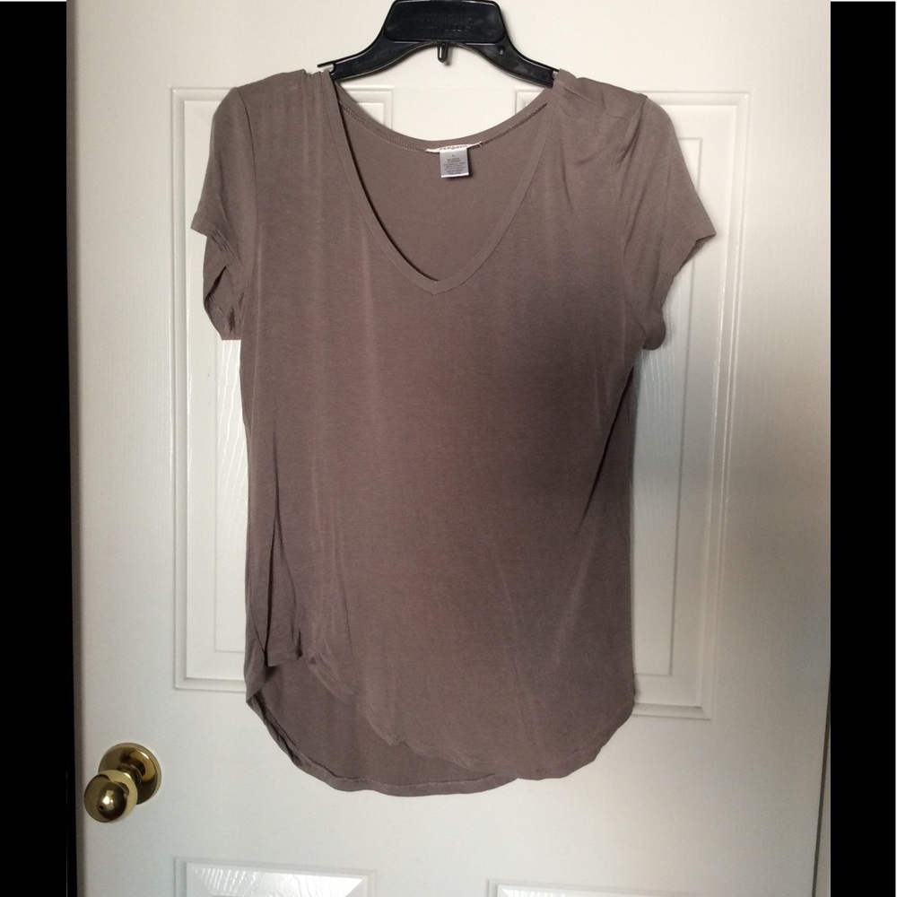 🦄NWOT A-line expresso t shirt