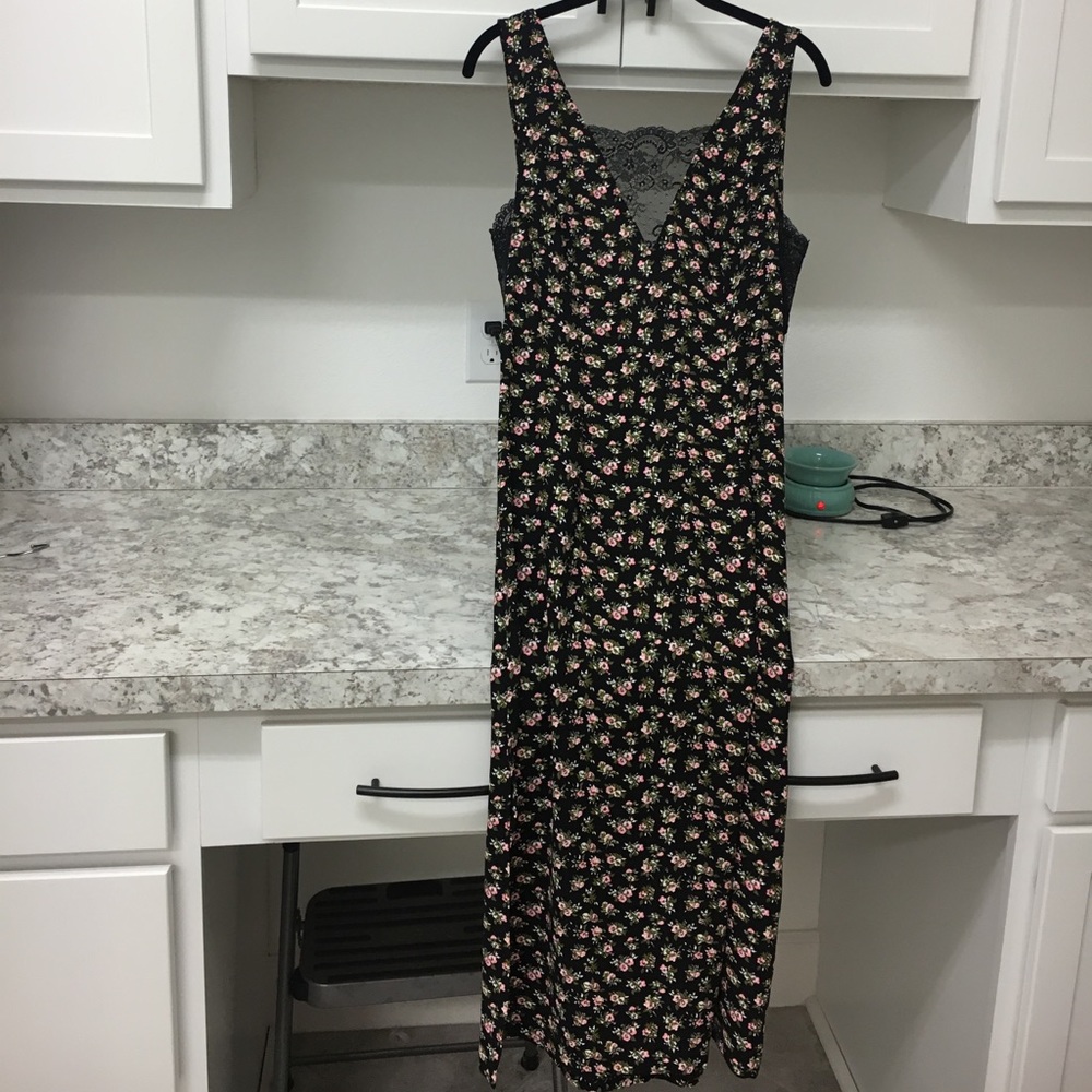 2 bulk sexy midi dresses