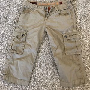 Khaki cargo capris