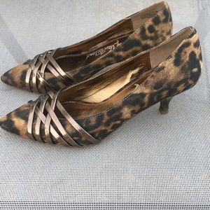 Leopard print kitten heel pumps