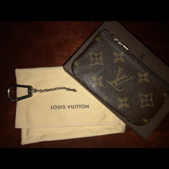 100% Authentic Louis Vuitton Monogram Cles. - Picture 2 of 5