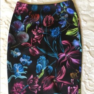 TED BAKER LONDON FLORAL PENCIL SKIRT CAREER 2 NEW