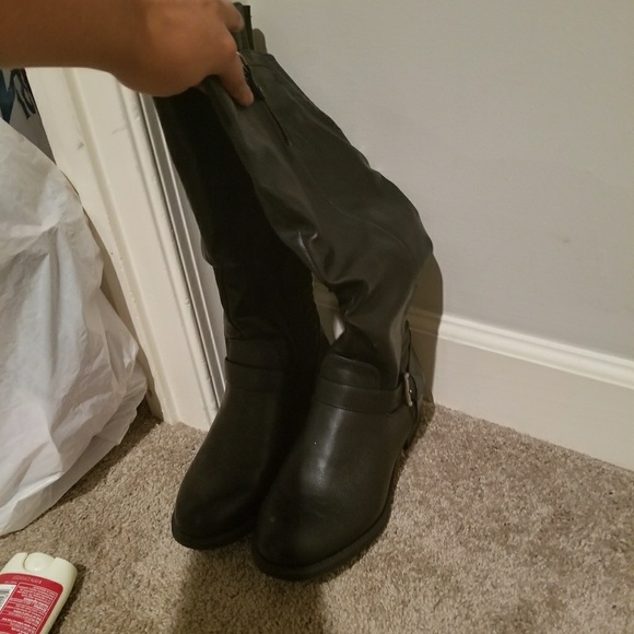 white mountain boots 7 1/2 wide - Picture 3 of 3