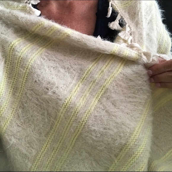 Dreamy Chic Sweater with Tassels ❄️ Sale  1 Left - Picture 6 of 6