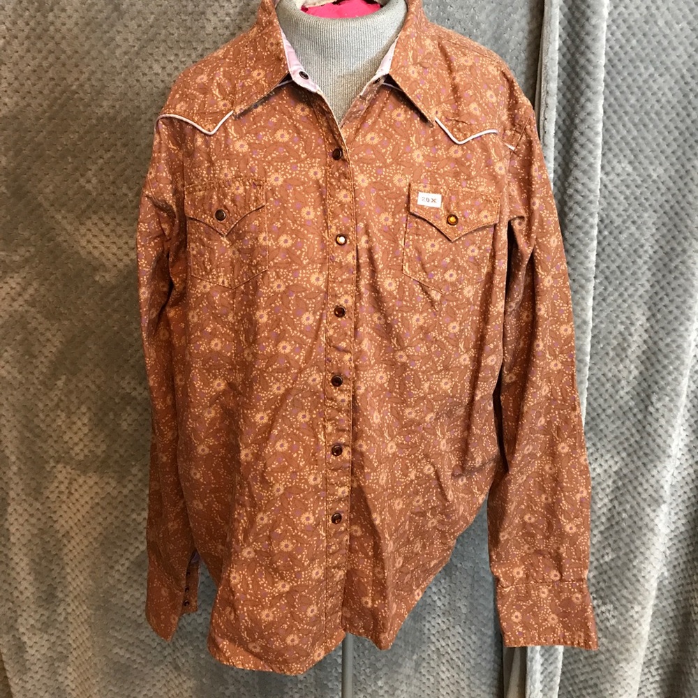 Twenty X western shirt. Amber color snaps