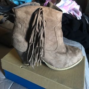 Diva Lounge Boots✨