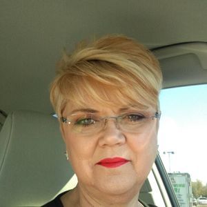 Meet your Posher, Francesca