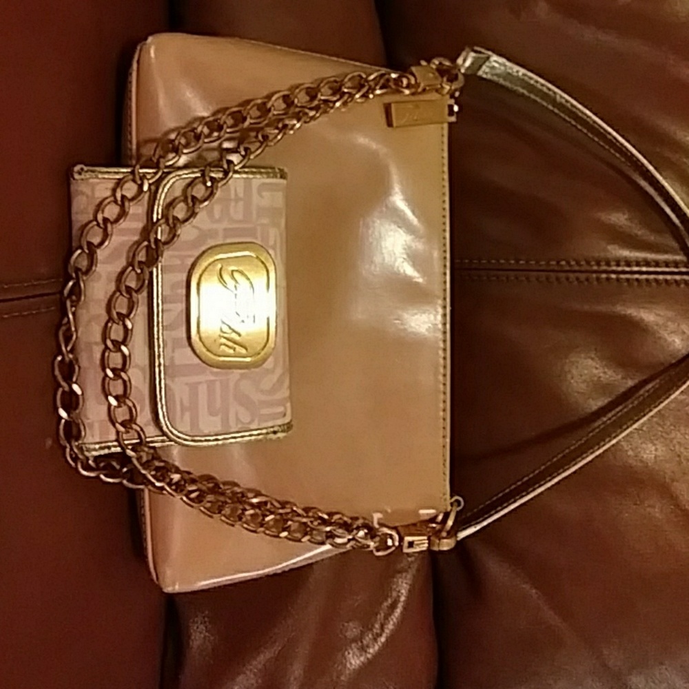 Fetish hand bag and matching wallet. 10×6×1.5