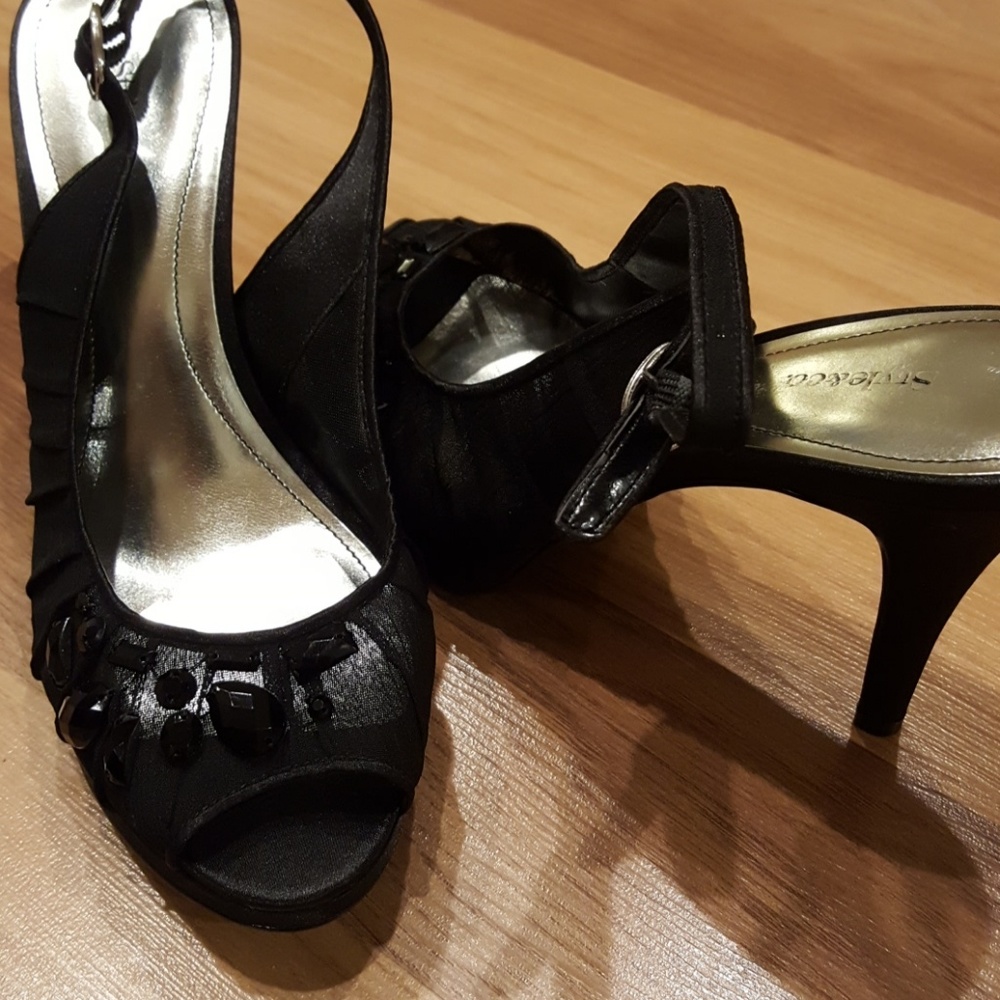 Beautiful Material Black Beaded Heals