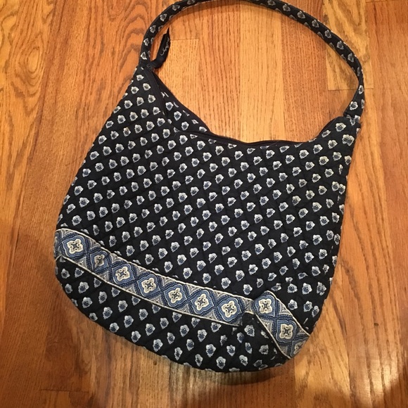 Vera Bradley purse with a vintage pattern. - Picture 2 of 6