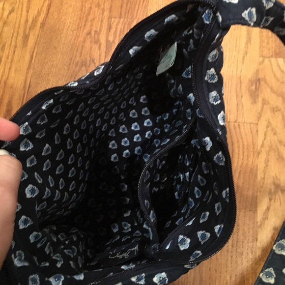 Vera Bradley purse with a vintage pattern. - Picture 4 of 6