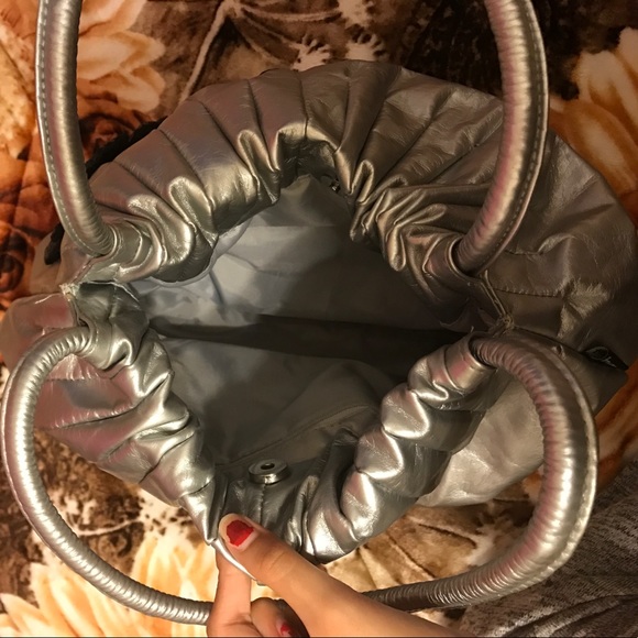 Hello Kitty Purse - Picture 3 of 4