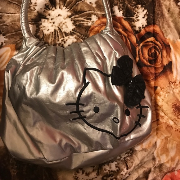 Hello Kitty Purse - Picture 4 of 4