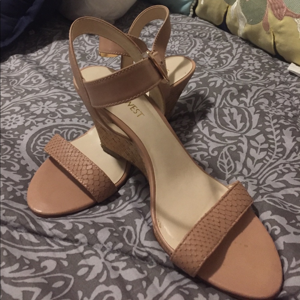 Nude flesh pink cork leather wedge