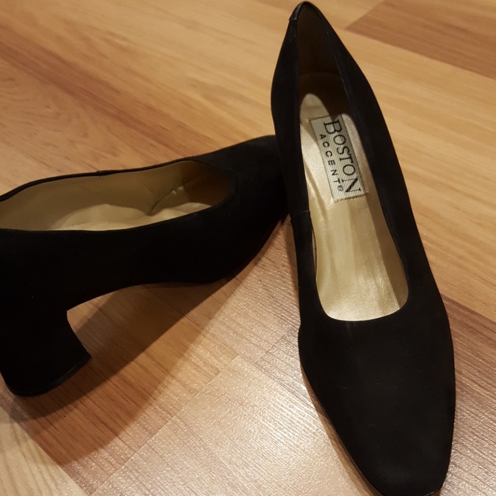 Black Suede Mid Heel
