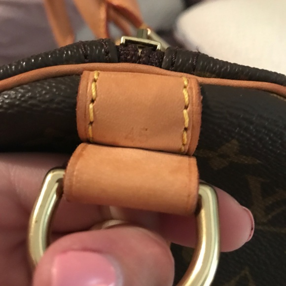 Louis Vuitton Keepall 45 Bandouliere. - Picture 2 of 8