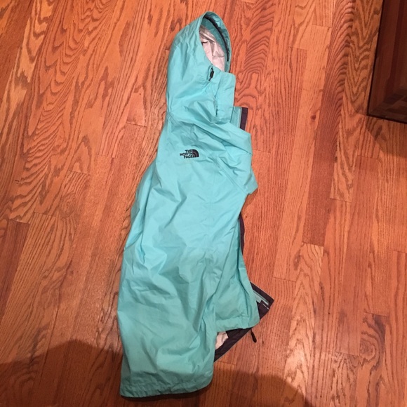 North face rain jacket brand new perfect condition - Picture 2 of 8