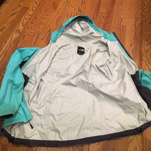 North face rain jacket brand new perfect condition - Picture 3 of 8