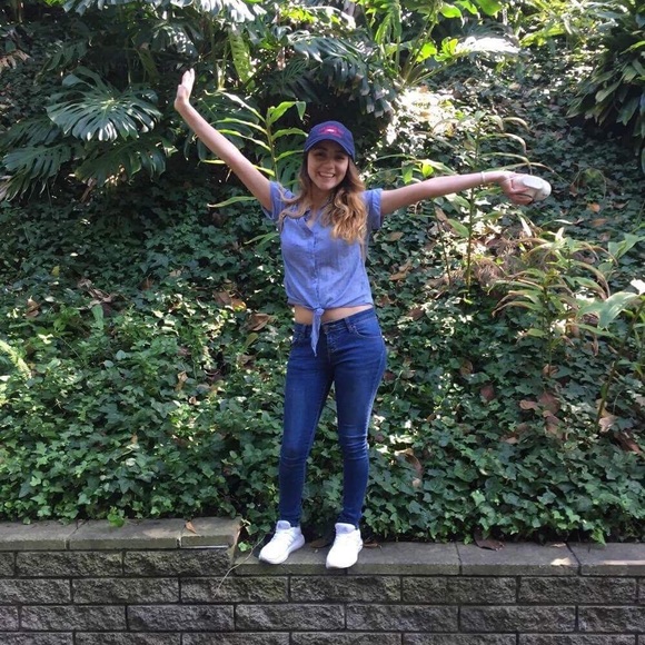 Meet your Posher, Alison - Picture 2 of 4